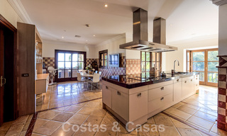 Spacieuse villa méditerranéenne à vendre avec vue sur la mer dans le Resort La Zagaleta à Marbella - Benahavis 43961 