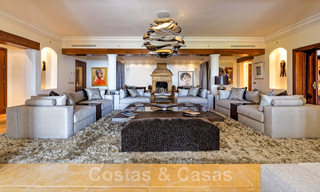 Spacieuse villa méditerranéenne à vendre avec vue sur la mer dans le Resort La Zagaleta à Marbella - Benahavis 43964 