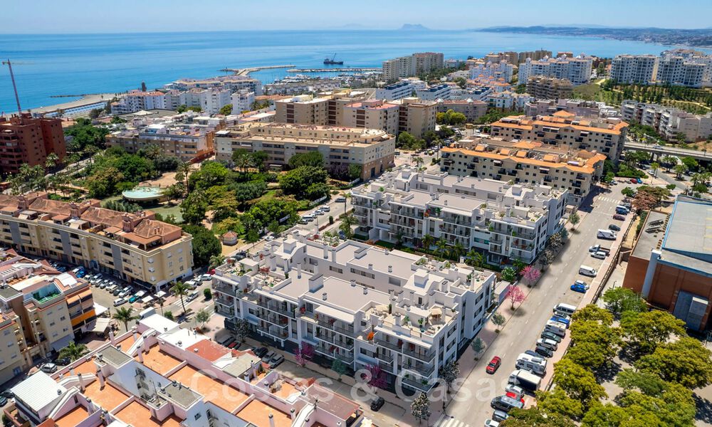 Appartements neufs et modernes à distance de marche de la plage, dans le centre d'Estepona, Costa del Sol 43945