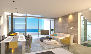 Nouvelles maisons mitoyennes exclusives à vendre dans un style contemporain avec une vue impressionnante sur la mer dans une urbanisation prestigieuse de Fuengirola, Costa del Sol 43946 