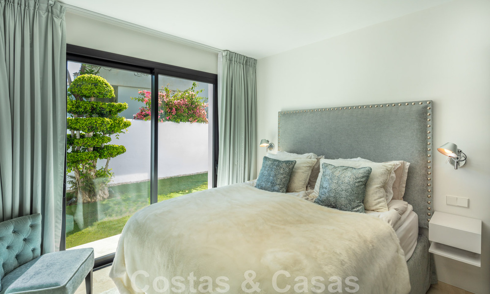 Vente d'une villa de luxe de style méditerranéen, dans un quartier sécurisé, à distance de marche de toutes les commodités de Nueva Andalucia, Marbella 43647