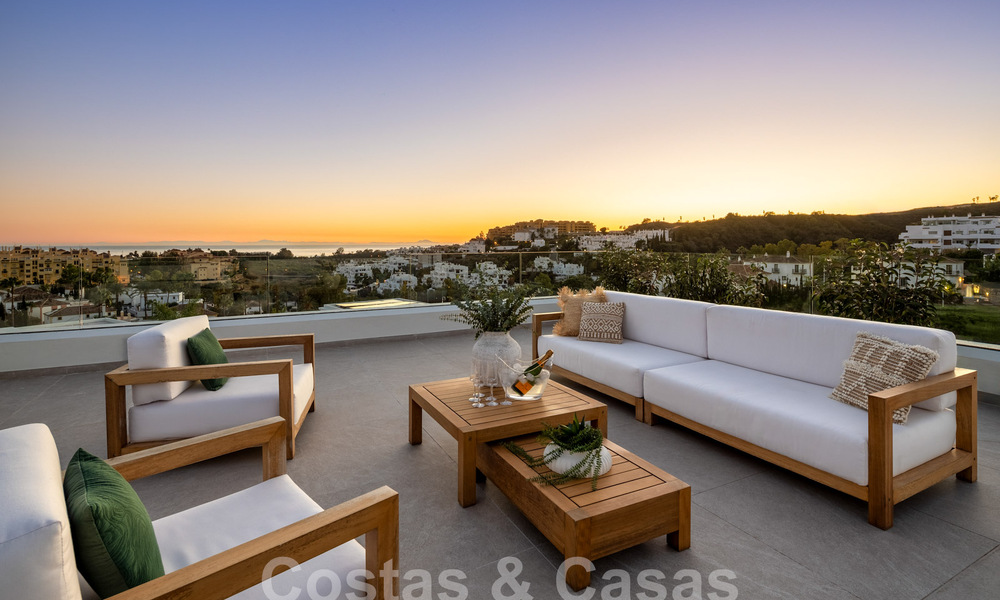 Spectaculaires villas de luxe à vendre, d'architecture contemporaine, situées dans un complexe de golf sur le nouveau Golden Mile entre Marbella et Estepona 63157