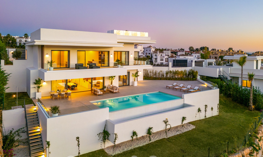 Spectaculaires villas de luxe à vendre, d'architecture contemporaine, situées dans un complexe de golf sur le nouveau Golden Mile entre Marbella et Estepona 63163