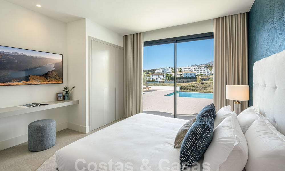 Spectaculaires villas de luxe à vendre, d'architecture contemporaine, situées dans un complexe de golf sur le nouveau Golden Mile entre Marbella et Estepona 63171