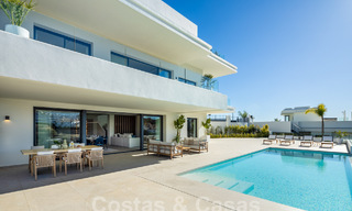 Spectaculaires villas de luxe à vendre, d'architecture contemporaine, situées dans un complexe de golf sur le nouveau Golden Mile entre Marbella et Estepona 63181 
