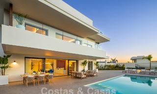 Spectaculaires villas de luxe à vendre, d'architecture contemporaine, situées dans un complexe de golf sur le nouveau Golden Mile entre Marbella et Estepona 63187 