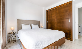 Villa moderne prête à emménager, à vendre à distance de marche de la plage et du centre de San Pedro, Marbella 44127 