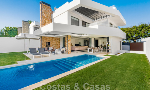 Villa moderne prête à emménager, à vendre à distance de marche de la plage et du centre de San Pedro, Marbella 44135