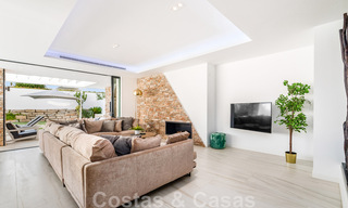 Villa moderne prête à emménager, à vendre à distance de marche de la plage et du centre de San Pedro, Marbella 44140 
