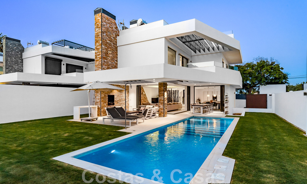 Villa moderne prête à emménager, à vendre à distance de marche de la plage et du centre de San Pedro, Marbella 44149