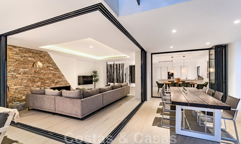 Villa moderne prête à emménager, à vendre à distance de marche de la plage et du centre de San Pedro, Marbella 44151
