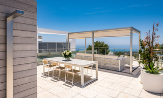 Dernière! Villa de luxe exclusive et architecturale à vendre, avec vue sur la mer, dans le quartier très recherché de Sierra Blanca, sur le Golden Mile de Marbella 43631 