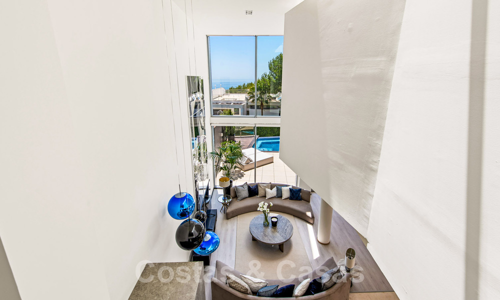 Dernière! Villa de luxe exclusive et architecturale à vendre, avec vue sur la mer, dans le quartier très recherché de Sierra Blanca, sur le Golden Mile de Marbella 43645
