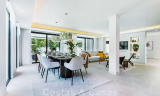 Nouvelle villa de luxe de style moderne, prête à emménager, à distance de marche de la plage dans un quartier privilégié de Guadalmina Baja à Marbella 43797 