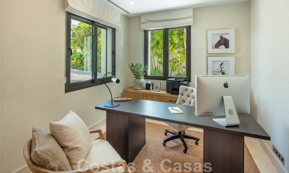 Superbe villa de luxe à vendre dans une architecture méditerranéenne moderne, avec vue sur la mer et dans un complexe de golf à Benahavis – Marbella 44164