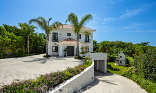 Superbe villa de luxe à vendre dans une architecture méditerranéenne moderne, avec vue sur la mer et dans un complexe de golf à Benahavis – Marbella 44178 