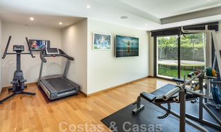 Superbe villa de luxe à vendre dans une architecture méditerranéenne moderne, avec vue sur la mer et dans un complexe de golf à Benahavis – Marbella 44182 