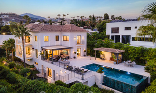 Superbe villa de luxe à vendre dans une architecture méditerranéenne moderne, avec vue sur la mer et dans un complexe de golf à Benahavis – Marbella 44187 