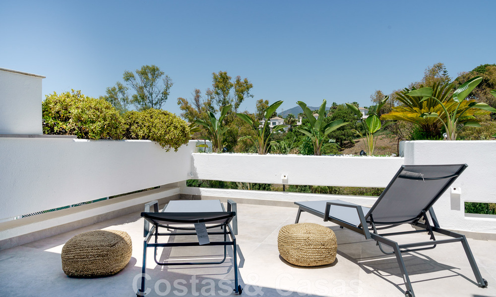 Penthouse de luxe entièrement rénové à vendre dans un style scandinave avec de grandes terrasses sur la Golden Mile de Marbella 44244