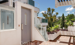 Penthouse de luxe entièrement rénové à vendre dans un style scandinave avec de grandes terrasses sur la Golden Mile de Marbella 44266 