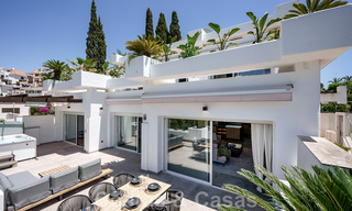 Penthouse de luxe entièrement rénové à vendre dans un style scandinave avec de grandes terrasses sur la Golden Mile de Marbella 44270 