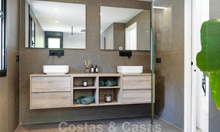 Penthouse de luxe entièrement rénové à vendre dans un style scandinave avec de grandes terrasses sur la Golden Mile de Marbella 44276 