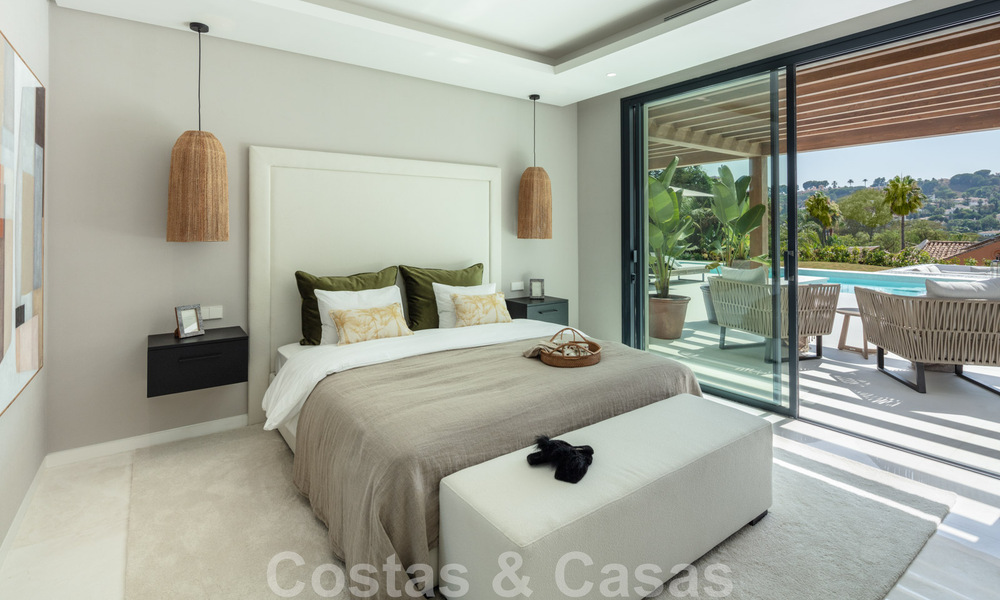 Villa andalouse contemporaine de luxe à vendre avec de nombreuses commodités de luxe, entourée de terrains de golf à Nueva Andalucia, Marbella 44359