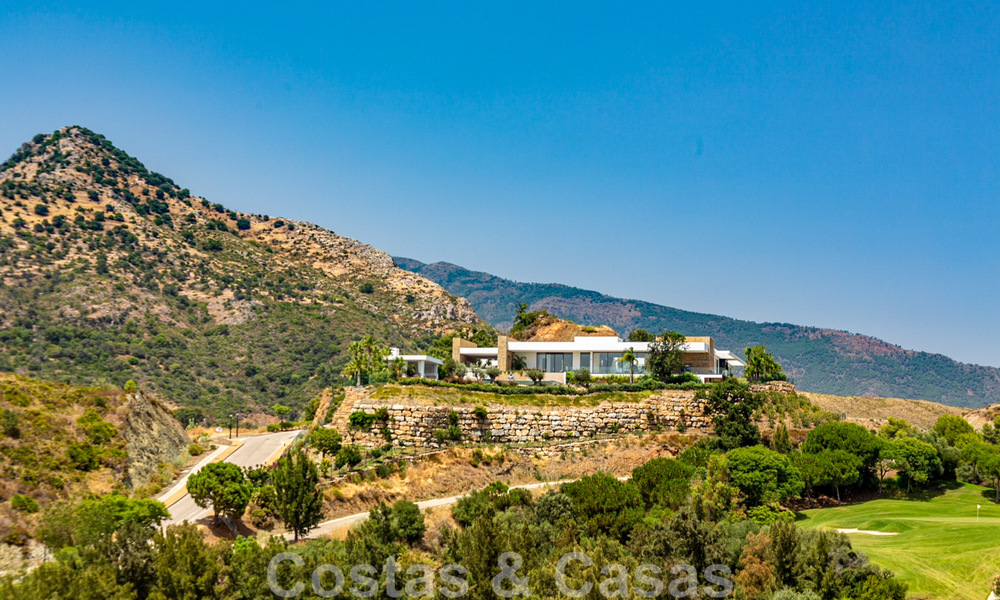 Phénoménale villa contemporaine de luxe à vendre, au bord du terrain de golf avec vue sur la mer dans un complexe de golf à Marbella - Benahavis 43971