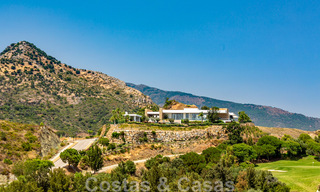 Phénoménale villa contemporaine de luxe à vendre, au bord du terrain de golf avec vue sur la mer dans un complexe de golf à Marbella - Benahavis 43971 