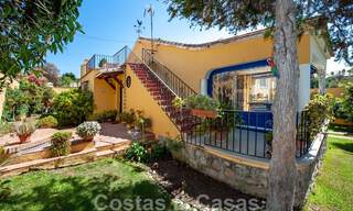 Villa traditionnelle espagnole à vendre avec vue sur la mer dans une urbanisation à l'est du centre de Marbella 44395 