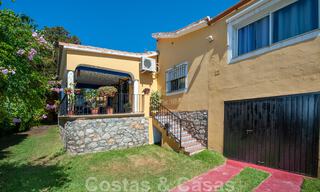 Villa traditionnelle espagnole à vendre avec vue sur la mer dans une urbanisation à l'est du centre de Marbella 44396 