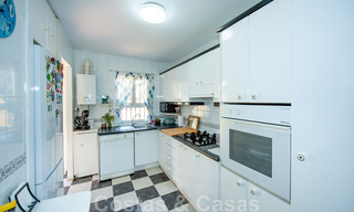 Villa traditionnelle espagnole à vendre avec vue sur la mer dans une urbanisation à l'est du centre de Marbella 44410 