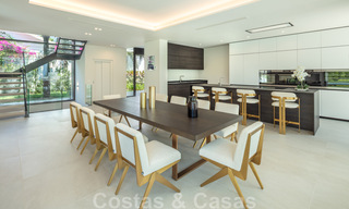 Impressionnante villa de luxe moderne avec vue imprenable sur la mer, à vendre dans une urbanisation recherchée de la Golden Mile de Marbella 44536 