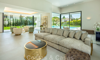 Impressionnante villa de luxe moderne avec vue imprenable sur la mer, à vendre dans une urbanisation recherchée de la Golden Mile de Marbella 44540 