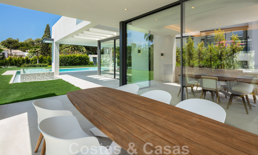 Impressionnante villa de luxe moderne avec vue imprenable sur la mer, à vendre dans une urbanisation recherchée de la Golden Mile de Marbella 44542