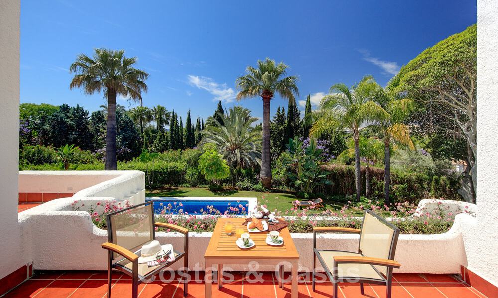 Villa andalouse de luxe unique à vendre dans un quartier très recherché de Nueva Andalucia à Marbella 44465