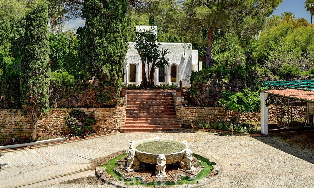 Villa andalouse de luxe unique à vendre dans un quartier très recherché de Nueva Andalucia à Marbella 44468