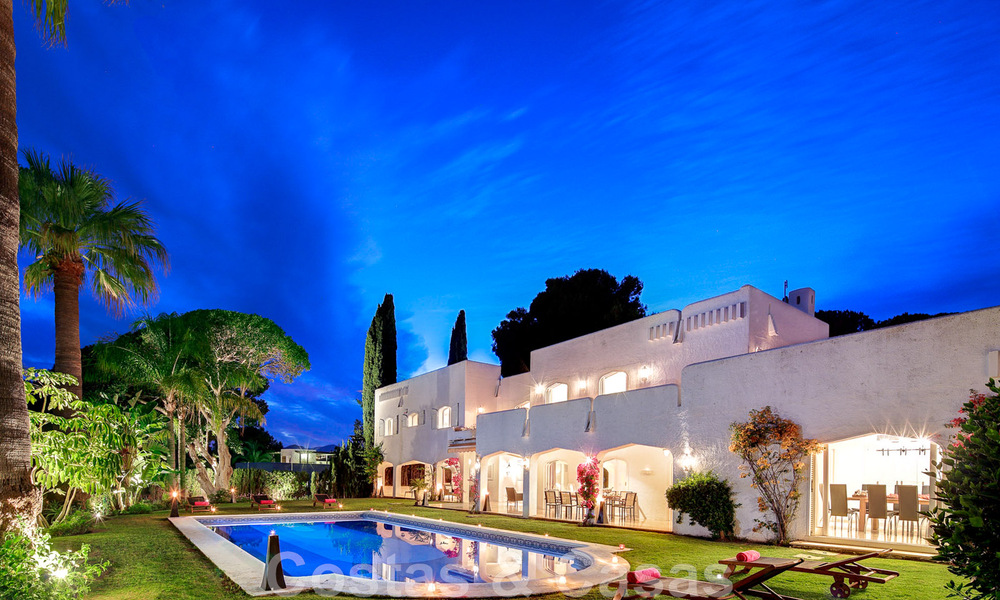 Villa andalouse de luxe unique à vendre dans un quartier très recherché de Nueva Andalucia à Marbella 44480