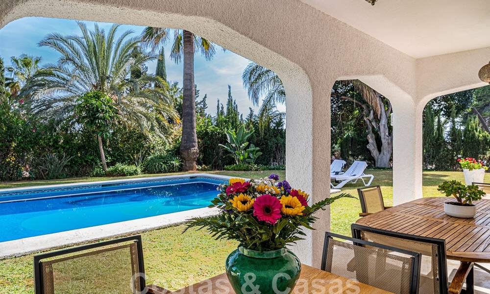 Villa andalouse de luxe unique à vendre dans un quartier très recherché de Nueva Andalucia à Marbella 44484