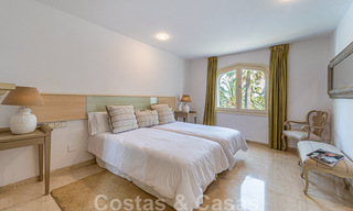Villa andalouse de luxe unique à vendre dans un quartier très recherché de Nueva Andalucia à Marbella 44491 