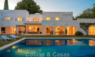 Villa andalouse de luxe unique à vendre dans un quartier très recherché de Nueva Andalucia à Marbella 44492 