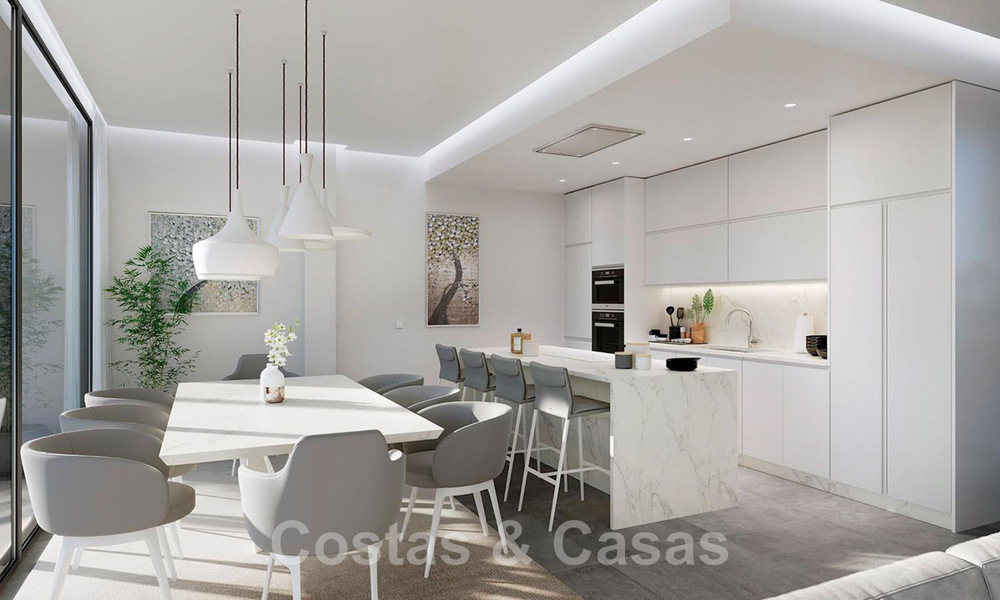 Nouvelle villa de conception moderniste à vendre avec une vue phénoménale sur la mer, à distance de marche de la plage de Benalmadena, Costa del Sol 44592