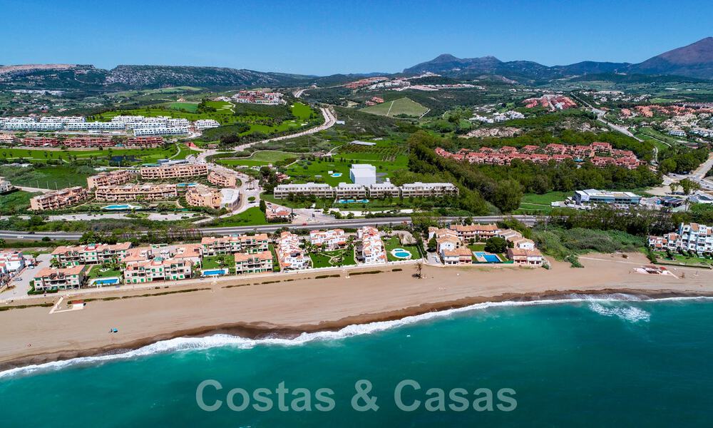 Nouveaux appartements de luxe contemporains à vendre avec vue sur la mer, à quelques pas de la plage de Casares, Costa del Sol 44507