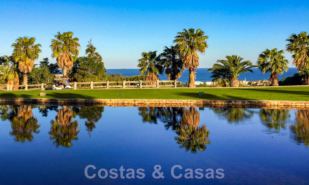 Nouveaux appartements de luxe contemporains à vendre avec vue sur la mer, à quelques pas de la plage de Casares, Costa del Sol 44521