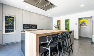 Villa avant-gardiste au style moderne à vendre, en première ligne de la mer à Mijas Costa, Costa del Sol 44424 