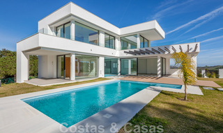 Nouvelle villa contemporaine à vendre avec vue imprenable sur les terrains de golf de la très recherchée resort La Cala Golf, Mijas 44656 