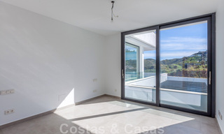 Nouvelle villa contemporaine à vendre avec vue imprenable sur les terrains de golf de la très recherchée resort La Cala Golf, Mijas 44661 