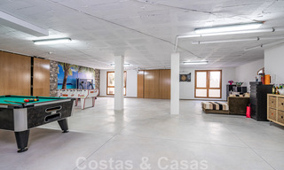 Vente d'une villa de caractère à l'architecture andalouse contemporaine, entourée de terrains de golf dans un complexe de golf 5 étoiles à Marbella - Benahavis 44893 