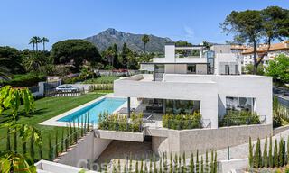 Villa contemporaine de luxe à vendre à proximité de toutes les commodités dans une communauté résidentielle très recherchée sur le Golden Mile de Marbella 44819 