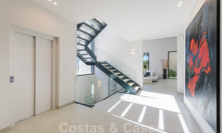 Villa contemporaine de luxe à vendre à proximité de toutes les commodités dans une communauté résidentielle très recherchée sur le Golden Mile de Marbella 44821 